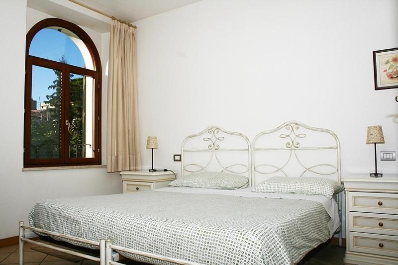 Residence Bizzoni Terni Exterior photo