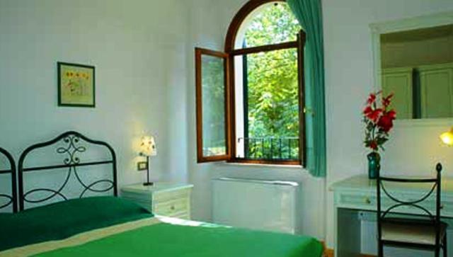 Residence Bizzoni Terni Exterior photo